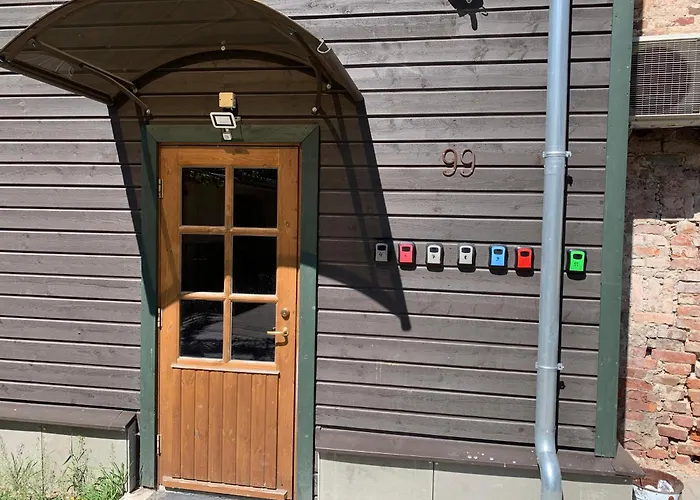 Delta11 - 2 Bedrooms, 2 Big Beds, 1 Single Bed